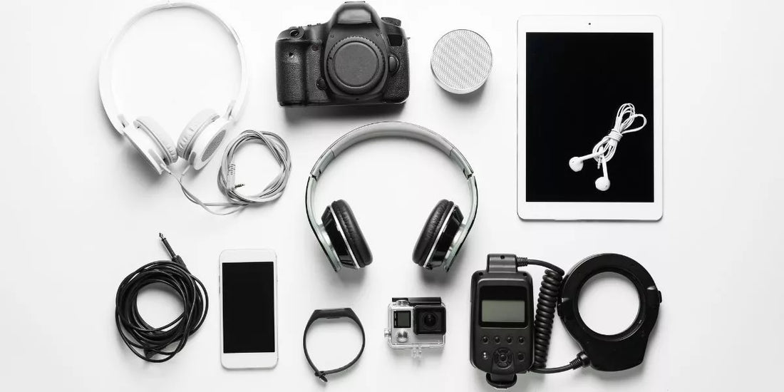 Best Mobile Accessories for iPhone & Android Users in 2025