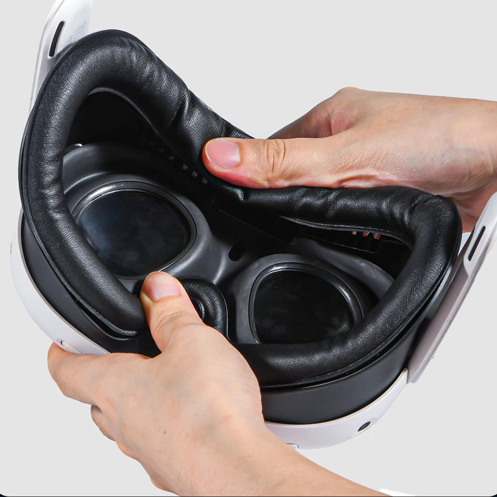 Face Cover Pad with Cooling Fan 3 Speeds Facial Interface with Cooling Fan with PU Face Cushion Pad for Meta Quest 3 VR Headset